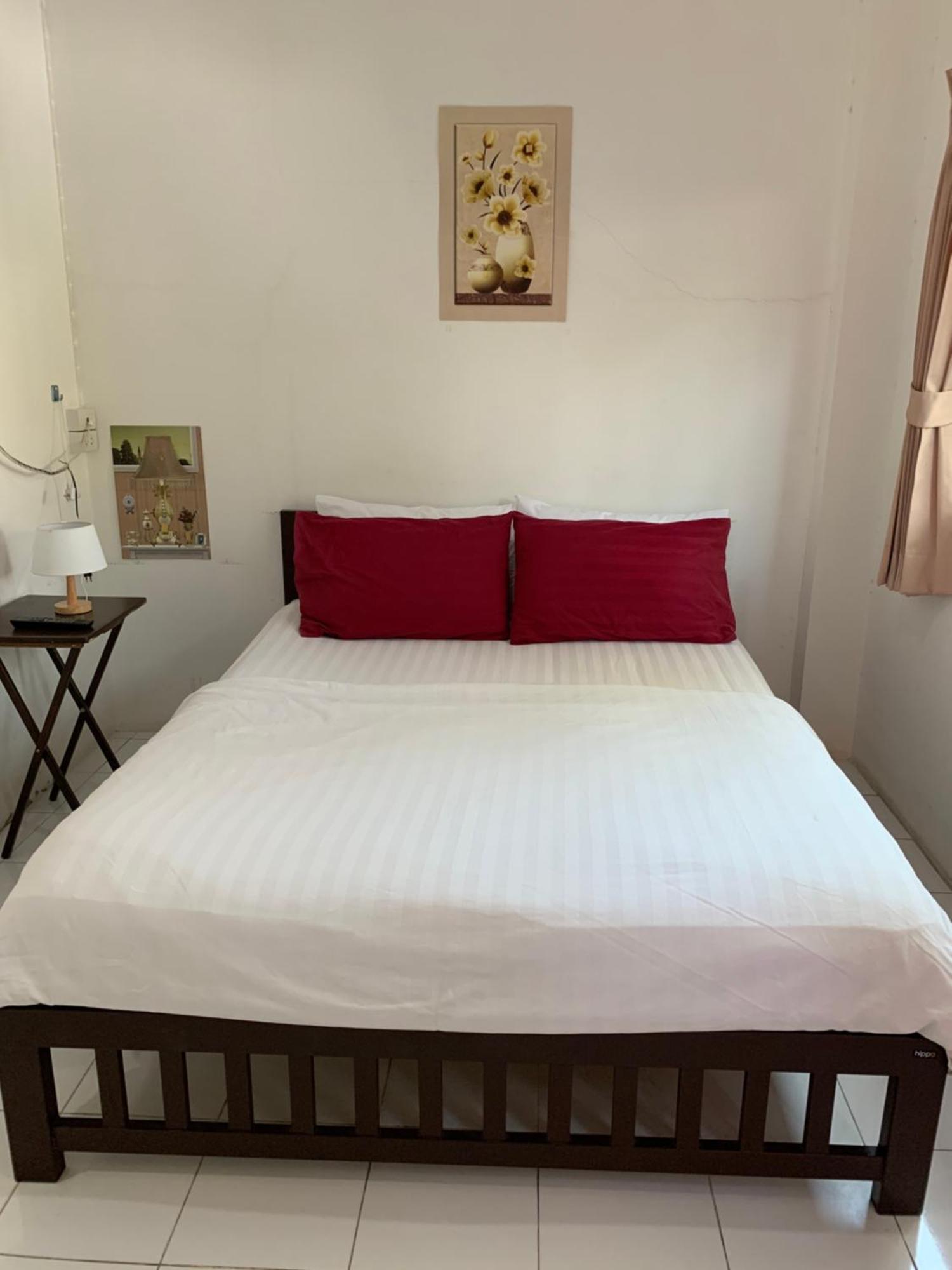 D Heart Homestay Бангкок Экстерьер фото
