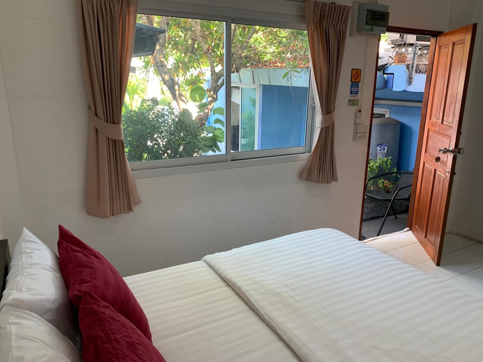 D Heart Homestay Бангкок Экстерьер фото